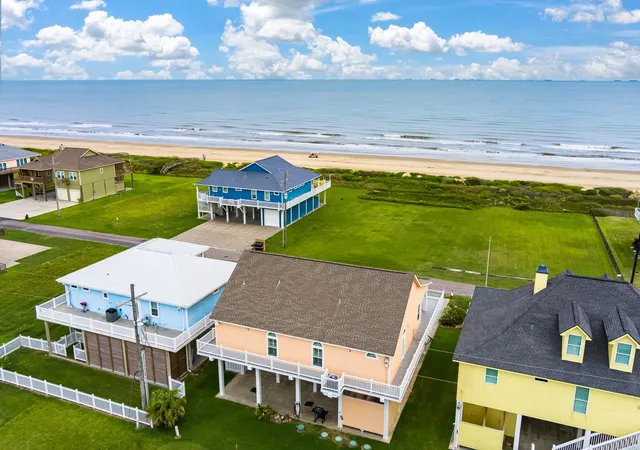 3rd image of 2319 Trinidad Dr, Port Bolivar, TX 77650 | MLS# 72819226