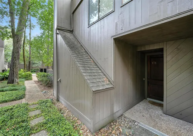 5th image of 171 Litchfield Ln, Houston, TX 77024 | MLS# 25193097