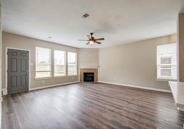 Photo 4 of Single family home for sale at 10542 Fire Sage Dr, Humble, TX 77396 | MLS# 10460227 | Listing updated on 2026-09-15