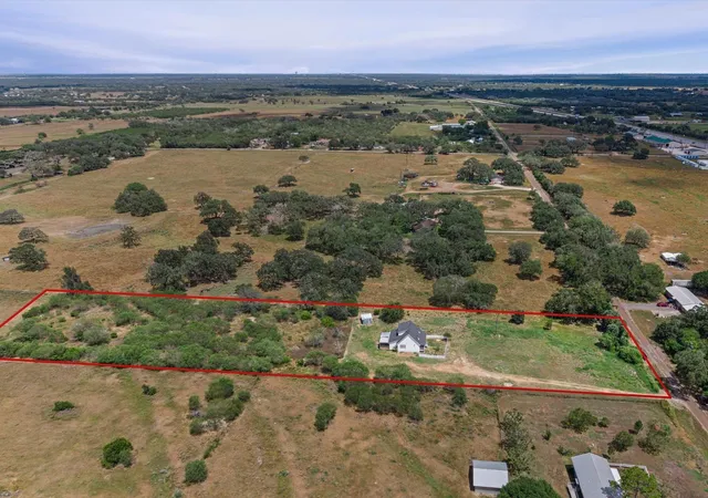 Photo 1 of Sale Pending at 1214 E Oak St, Goliad, TX 77963 | MLS# 69459632 | Listing updated on 2026-09-24