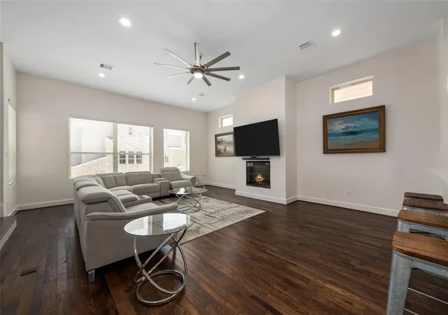 Photo 2 of Single family home for sale at 9406 Glenfield Ct, Houston, TX 77096 | MLS# 73395012 | Listing updated on 2026-08-25