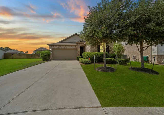 2nd image of 8908 Bear Mountain Ct, Magnolia, TX 77354 | MLS# 73390384