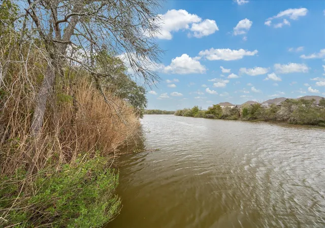 6th image of 19605 Old Galveston Rd, Webster, TX 77598 | MLS# 67251181