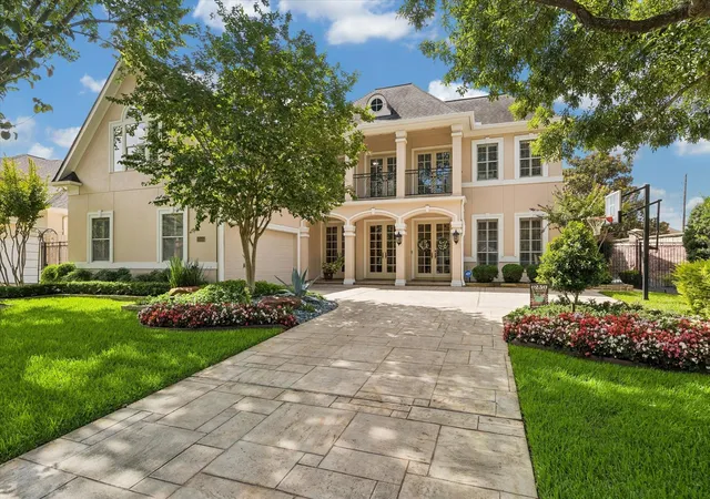 Photo 1 of Sale Pending at 13515 Winter Crk Ct, Houston, TX 77077 | MLS# 46822680 | Listing updated on 2026-08-21