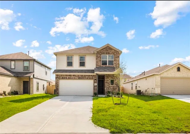 Photo 2 of Single family home for sale at 1918 Evening Breeze Ln, Houston, TX 77073 | MLS# 61988253 | Listing updated on 2026-09-10