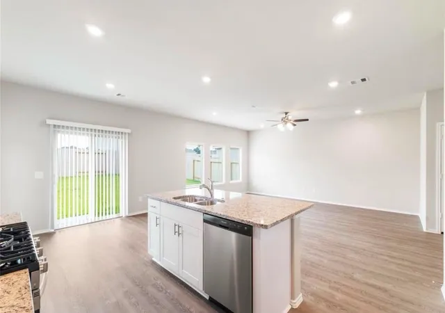 Photo 4 of Single family home for sale at 1918 Evening Breeze Ln, Houston, TX 77073 | MLS# 61988253 | Listing updated on 2026-09-10