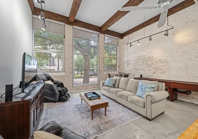 Photo 4 of Condo for sale at 1312 Live Oak St #109, Houston, TX 77003 | MLS# 24238850 | Listing updated on 2026-08-23