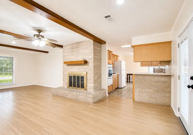 Photo 3 of Sale Pending at 11011 Caribbean Ln, Houston, TX 77089 | MLS# 80183152 | Listing updated on 2026-09-13