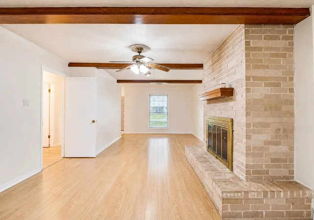 Photo 4 of Sale Pending at 11011 Caribbean Ln, Houston, TX 77089 | MLS# 80183152 | Listing updated on 2026-09-13