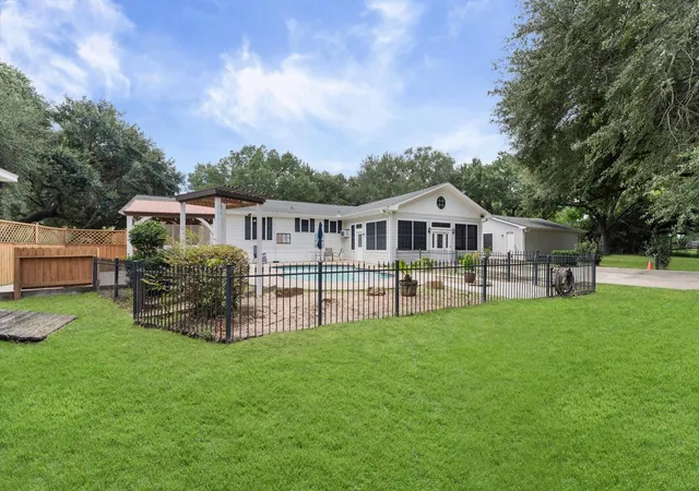 3rd image of 22634 Park Rd, Tomball, TX 77377 | MLS# 57007179