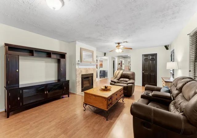 5th image of 22634 Park Rd, Tomball, TX 77377 | MLS# 57007179