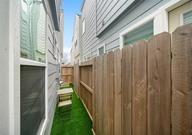 28th image of 5237 Hillman St #D, Houston, TX 77023 | MLS# 40516312