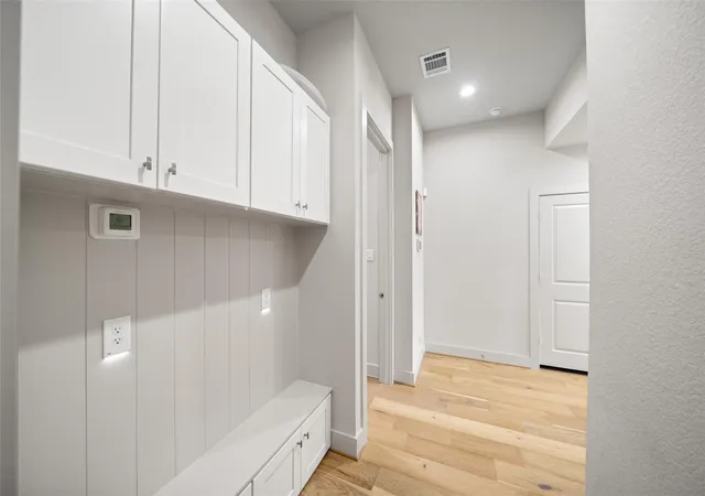 5th image of 5237 Hillman St #D, Houston, TX 77023 | MLS# 40516312