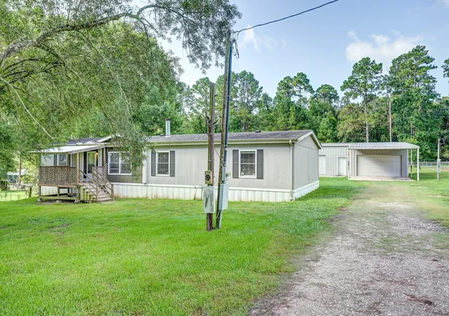 3rd image of 418 County Road 643, Dayton, TX 77535 | MLS# 51237936