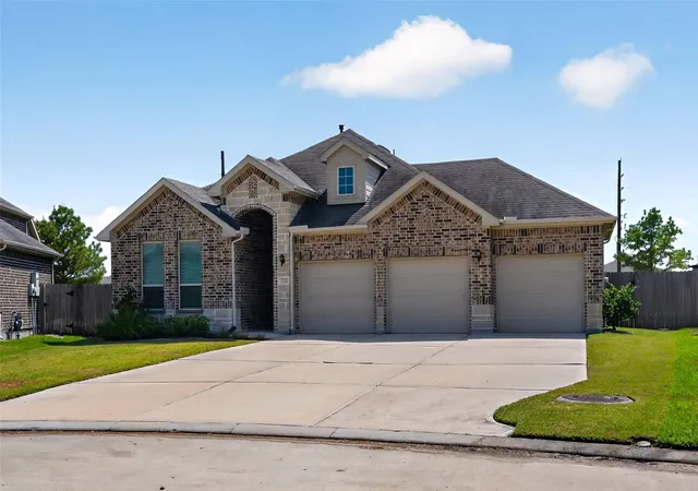 Photo 2 of Sale Pending at 3702 Midway Gardens Dr, Spring, TX 77386 | MLS# 78919568 | Listing updated on 2026-09-17