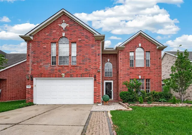 Photo 1 of Single family home for sale at 6922 Leaders Xing Dr, Houston, TX 77072 | MLS# 90340934 | Listing updated on 2026-08-19