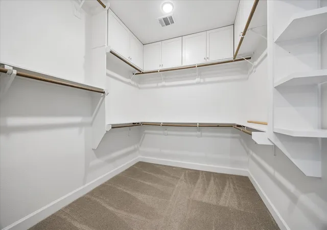 Photo 4 of Single family home for sale at 3606 Somerset York Ln, Houston, TX 77055 | MLS# 60158766 | Listing updated on 2026-09-20