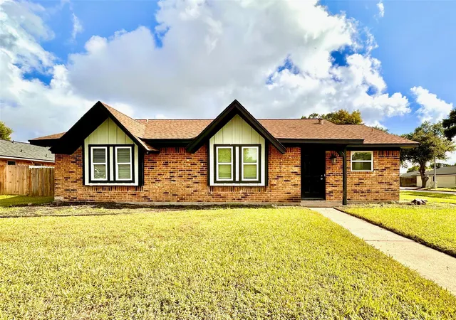 Photo 1 of Sale Pending at 7002 Sandswept Ln, Houston, TX 77086 | MLS# 15935092 | Listing updated on 2026-09-09