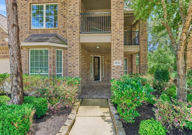 Photo 3 of Single family home for sale at 4043 Steep Woods Dr, Spring, TX 77386 | MLS# 65862381 | Listing updated on 2026-09-21