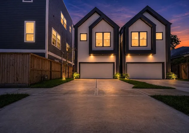 1st image of 3036 Mcgowen St, Houston, TX 77004 | MLS# 10095199