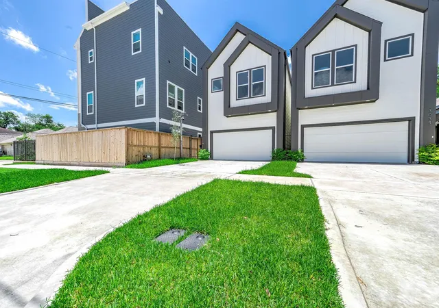 2nd image of 3036 Mcgowen St, Houston, TX 77004 | MLS# 10095199