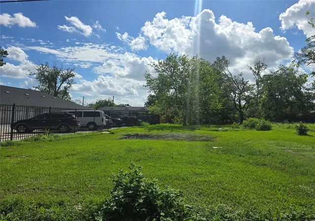 Photo 1 of Land for sale at 3717 Sayers St, Houston, TX 77026 | MLS# 87967606 | Listing updated on 2026-07-12