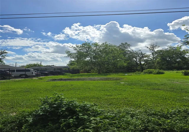 Photo 3 of Land for sale at 3717 Sayers St, Houston, TX 77026 | MLS# 87967606 | Listing updated on 2026-07-12