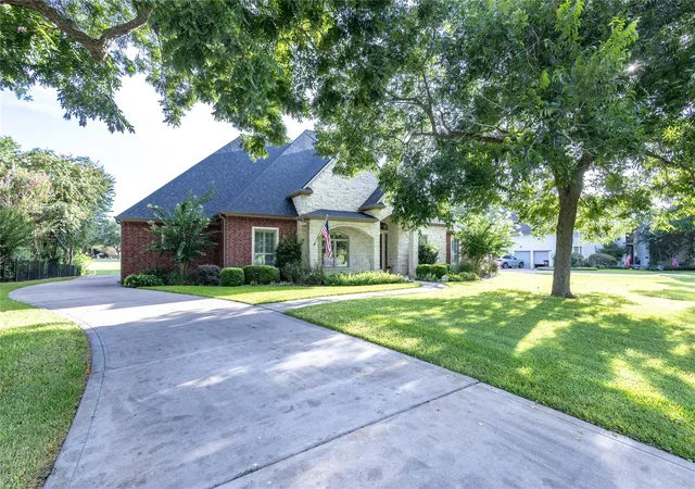 Photo 1 of Single family home for sale at 5427 Weston Dr, Fulshear, TX 77441 | MLS# 6538589 | Listing updated on 2026-09-18