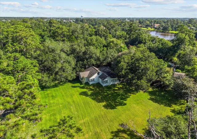 1st image of 1717 Oleander Dr, Dickinson, TX 77539 | MLS# 20345316