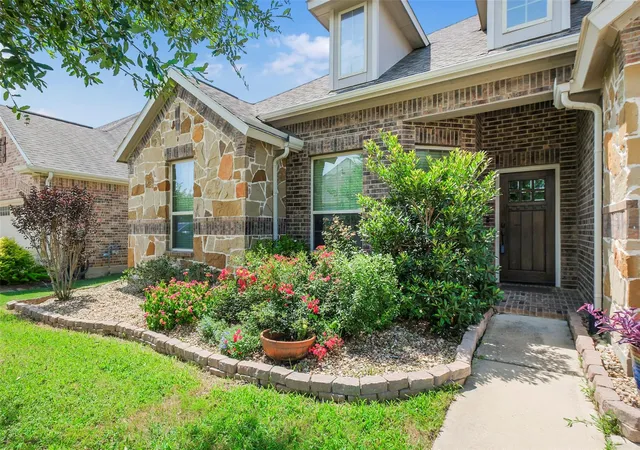 3rd image of 30014 Valley Terrace Dr, Fulshear, TX 77441 | MLS# 19311077