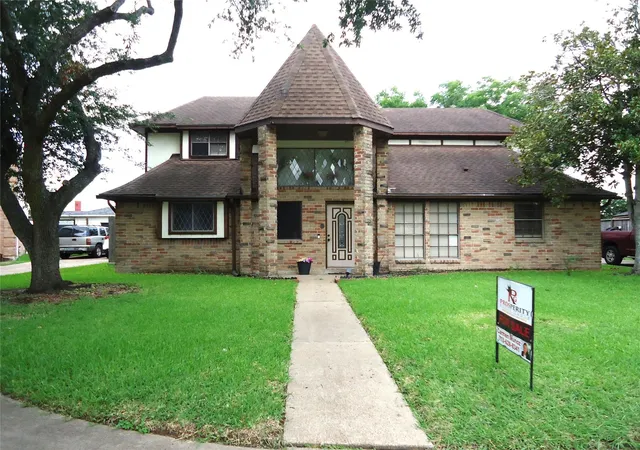 Photo 1 of Sale Pending at 15318 Bonita Springs Dr, Houston, TX 77083 | MLS# 95213703 | Listing updated on 2026-09-19