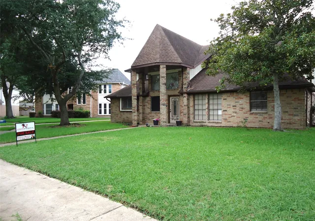 Photo 2 of Sale Pending at 15318 Bonita Springs Dr, Houston, TX 77083 | MLS# 95213703 | Listing updated on 2026-09-19