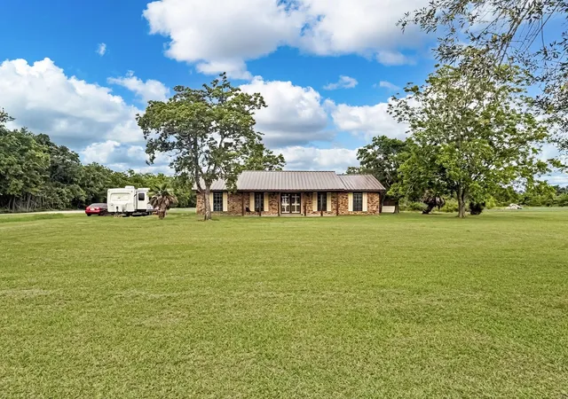 Photo 1 of Single family home for sale at 1576 County Rd 614, Dayton, TX 77535 | MLS# 84233210 | Listing updated on 2026-08-12
