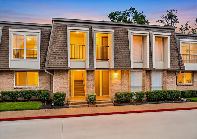 1st image of 12633 Memorial Dr, Houston, TX 77024