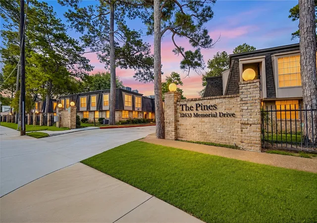 2nd image of 12633 Memorial Dr, Houston, TX 77024