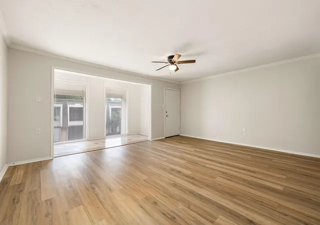 5th image of 12633 Memorial Dr, Houston, TX 77024