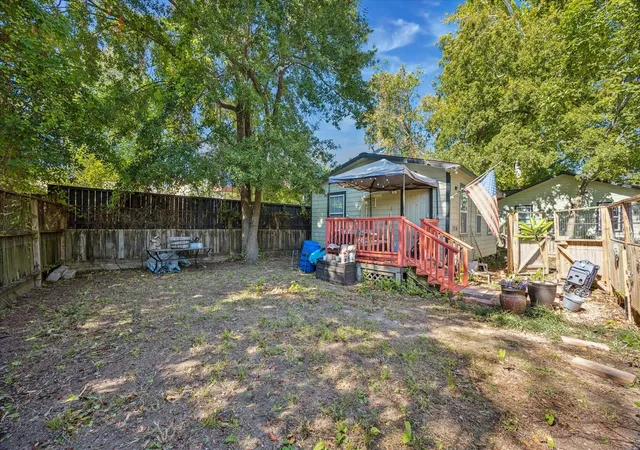22nd image of 1218 & 1216 Paul Quinn St, Houston, TX 77091 | MLS# 17001016