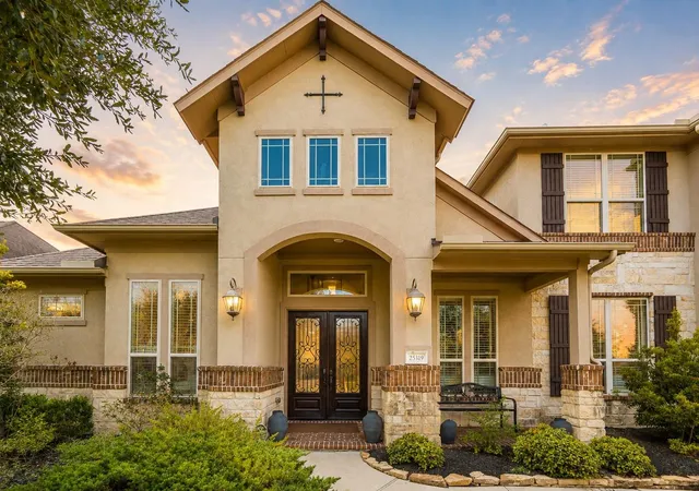 Photo 3 of Single family home for sale at 25319 Driftwood Harbor Ln, Tomball, TX 77375 | MLS# 13270465 | Listing updated on 2026-09-23
