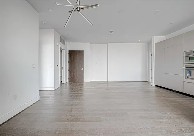 5th image of The Residences at The Allen, Houston, TX 77019