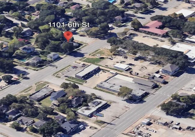 Photo 3 of Single family home for sale at 1101 6Th St, Rosenberg, TX 77471 | MLS# 25909950 | Listing updated on 2026-08-25