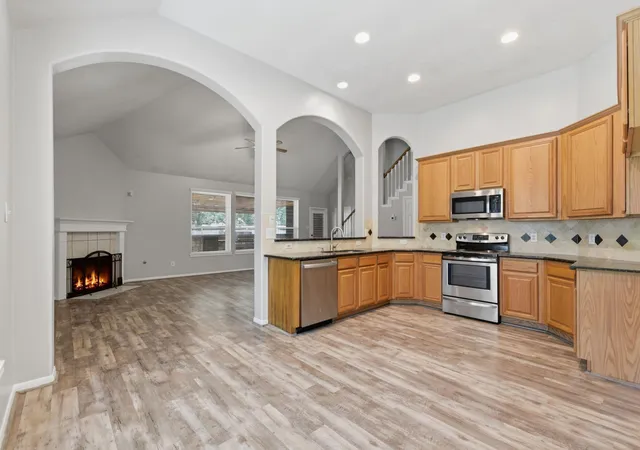 Photo 4 of Single family home for sale at 15758 Bending Birch Dr, Cypress, TX 77433 | MLS# 94133516 | Listing updated on 2026-09-20