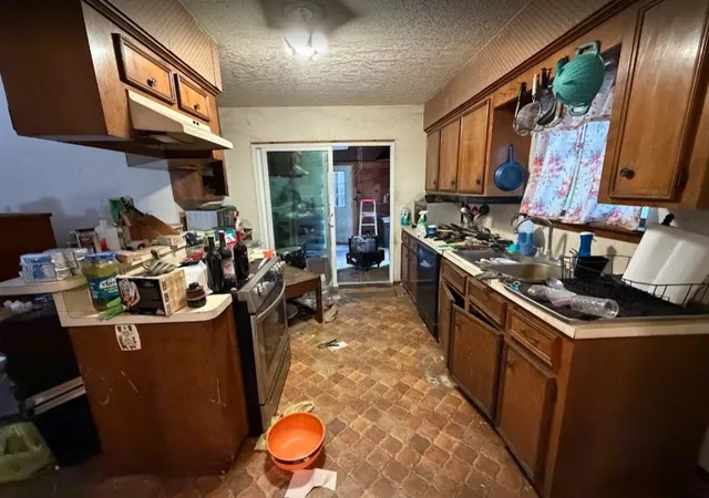 Photo 3 of Single family home for sale at 10684 Champion Village Dr, Conroe, TX 77303 | MLS# 38101272 | Listing updated on 2026-08-06