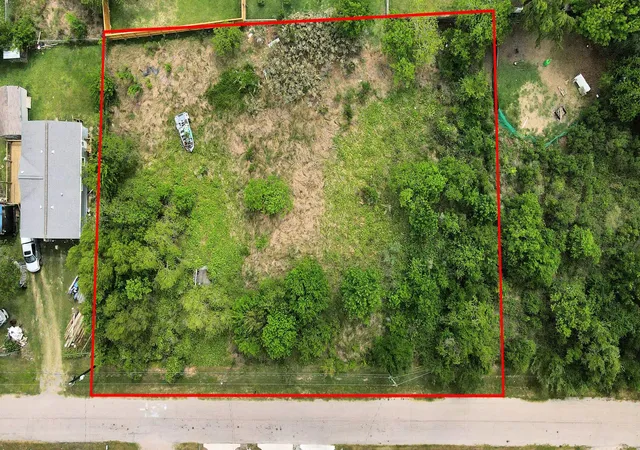 22nd image of 433 13th St, Dickinson, TX 77539 | MLS# 97446001