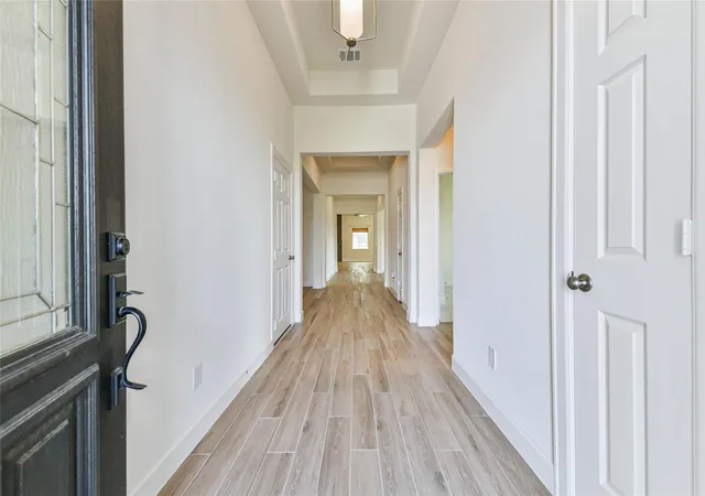 5th image of 702 Campbell Dr, League City, TX 77573 | MLS# 3063720