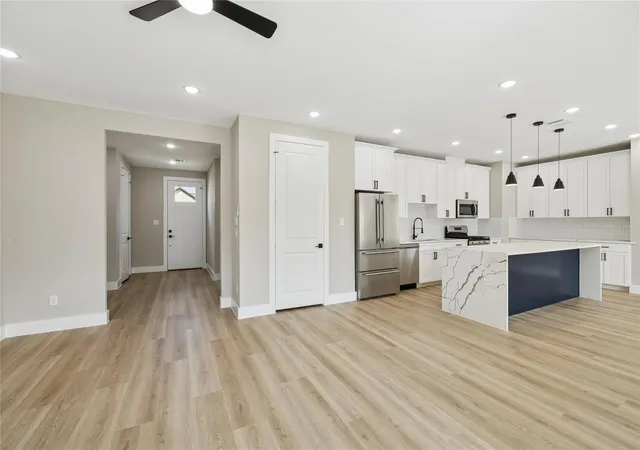 Photo 4 of Single family home for sale at 2618 Martinas Ct, Spring, TX 77388 | MLS# 2618341 | Listing updated on 2026-09-22