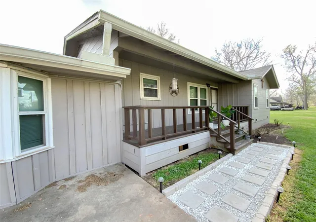 Homes for sale in West Columbia, TX | 751 County Road 703, West Columbia, TX 77486 | MLS# 50697975
