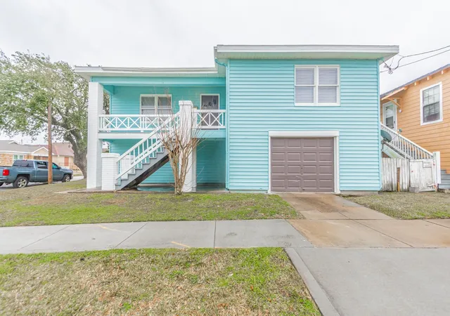 Photo 1 of Single family home for sale at 1102 45th Street, Galveston, TX 77550 | MLS# 70852372 | Listing updated on 2026-07-21