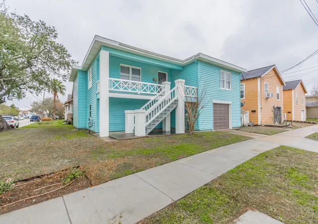 Photo 2 of Single family home for sale at 1102 45th Street, Galveston, TX 77550 | MLS# 70852372 | Listing updated on 2026-07-21