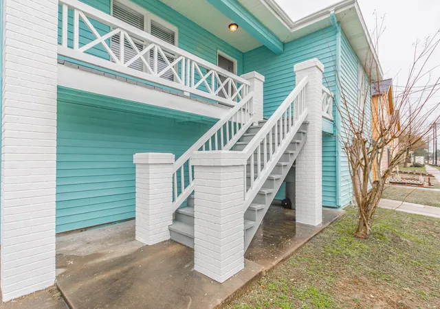 Photo 3 of Single family home for sale at 1102 45th Street, Galveston, TX 77550 | MLS# 70852372 | Listing updated on 2026-07-21