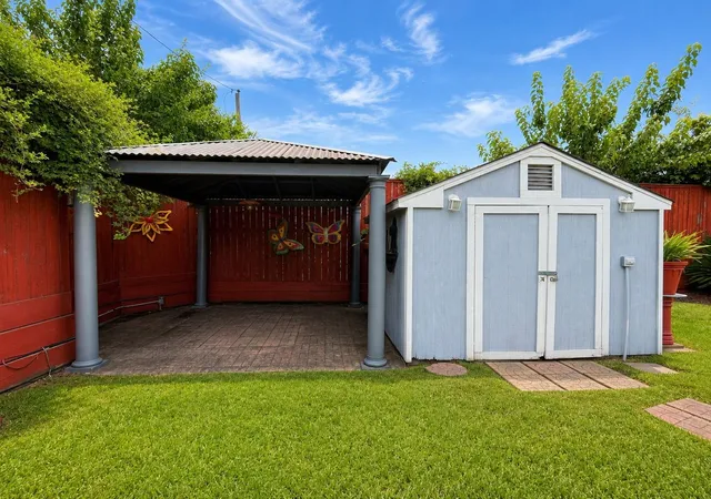 5th image of 10614 Sorsby Wy, Houston, TX 77047 | MLS# 67944284